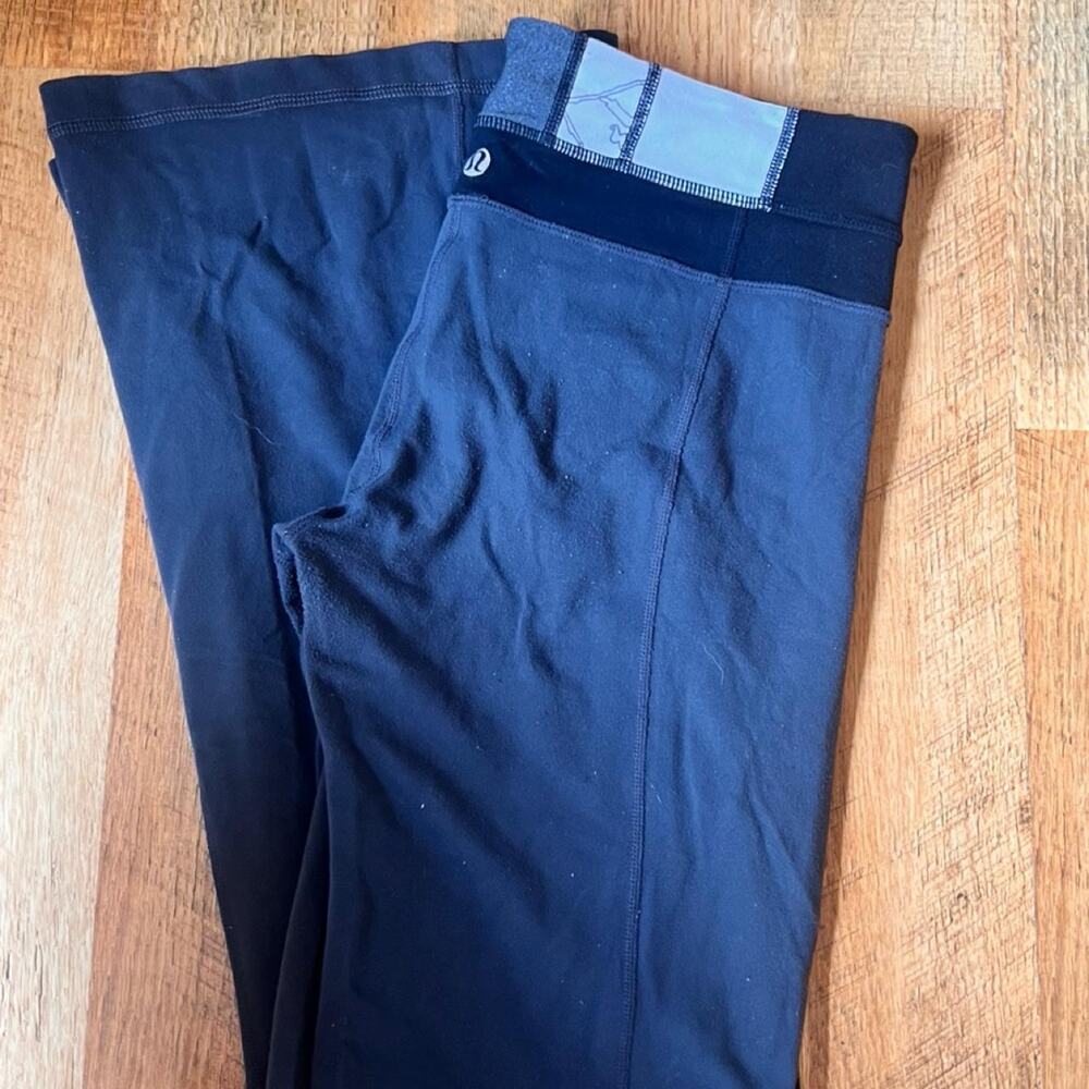 Reversible lululemon wide leg leggings